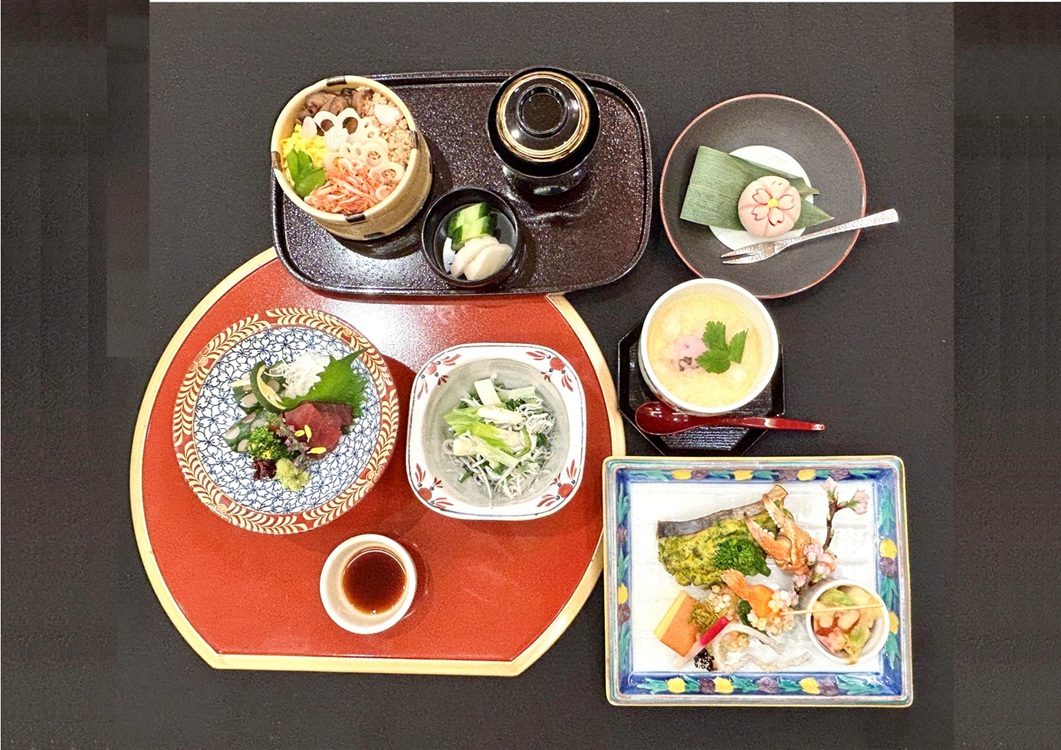 食材の都合などにより一部メニューを変更する場合がございます