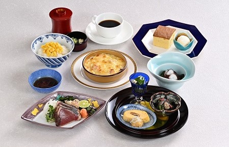 ■四国会席〈華〉　4,400円