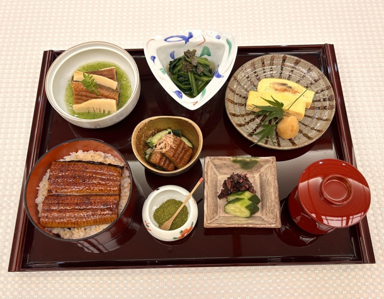 ■鰻づくしのびすとろ御膳　 　7,700円(消費税込)